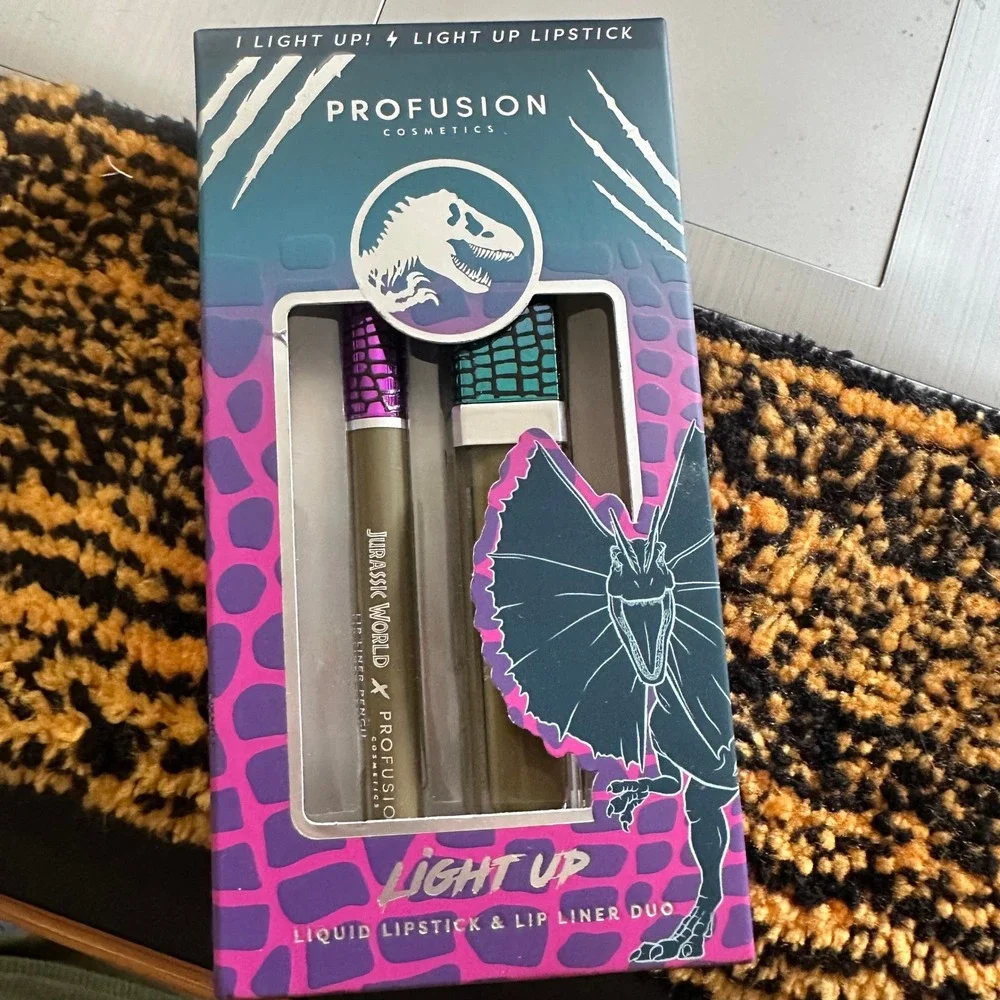 Profusion Jurassic World Light Up Liquid Lipstick Lip Liner Duo I'm Tenacious